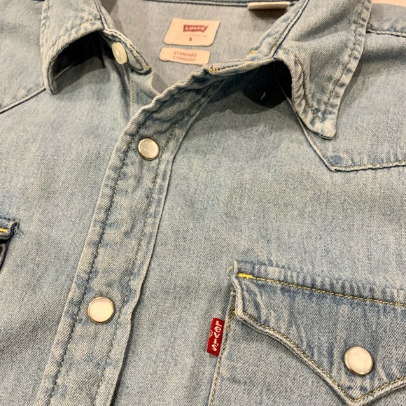 Western Barstow Levi's denim jacket Small
Stone Dark Wash - Picture 5 of 5